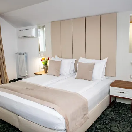 Agora' Boutique Hotel